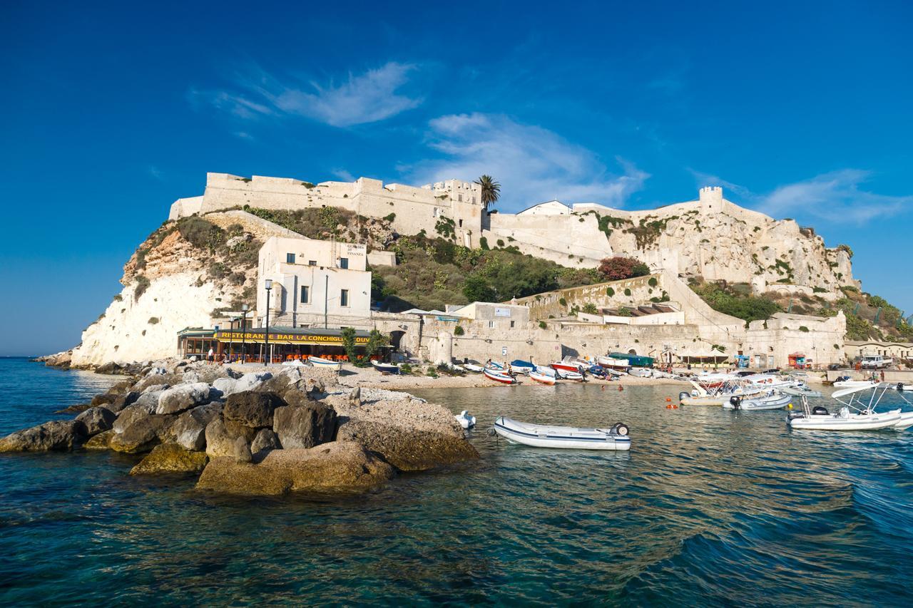 Hotel Touring Club Italiano - Isole Tremiti San Domino Esterno foto